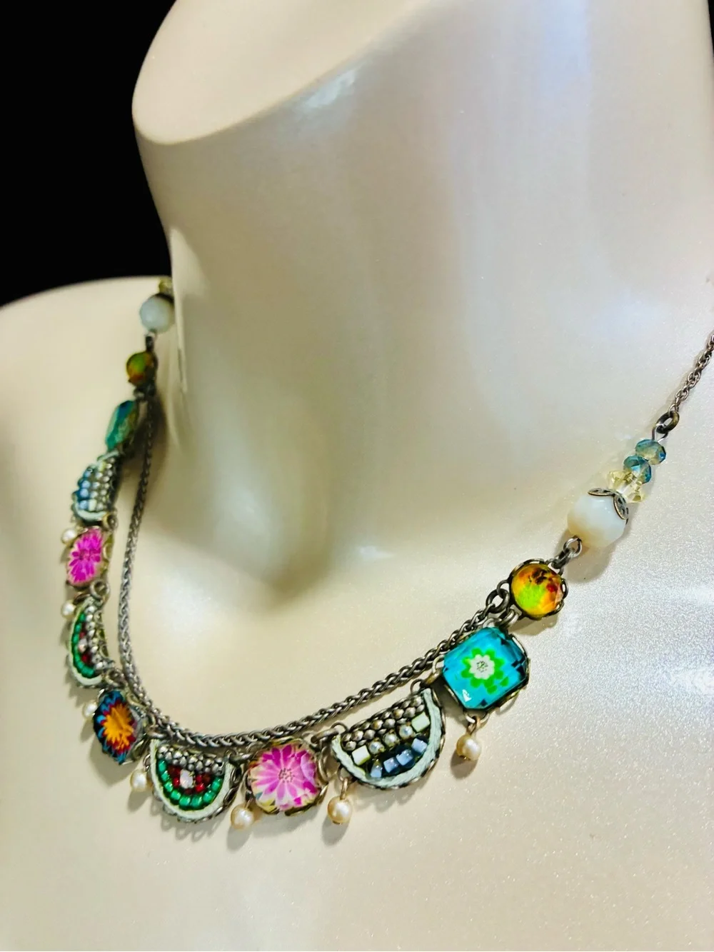 VTG Multicolor Mini Mosaic Floral Glass Bead Necklace with Silver-Tone Chain